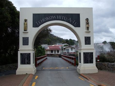 whakarewarewa thermal village entrance fee.